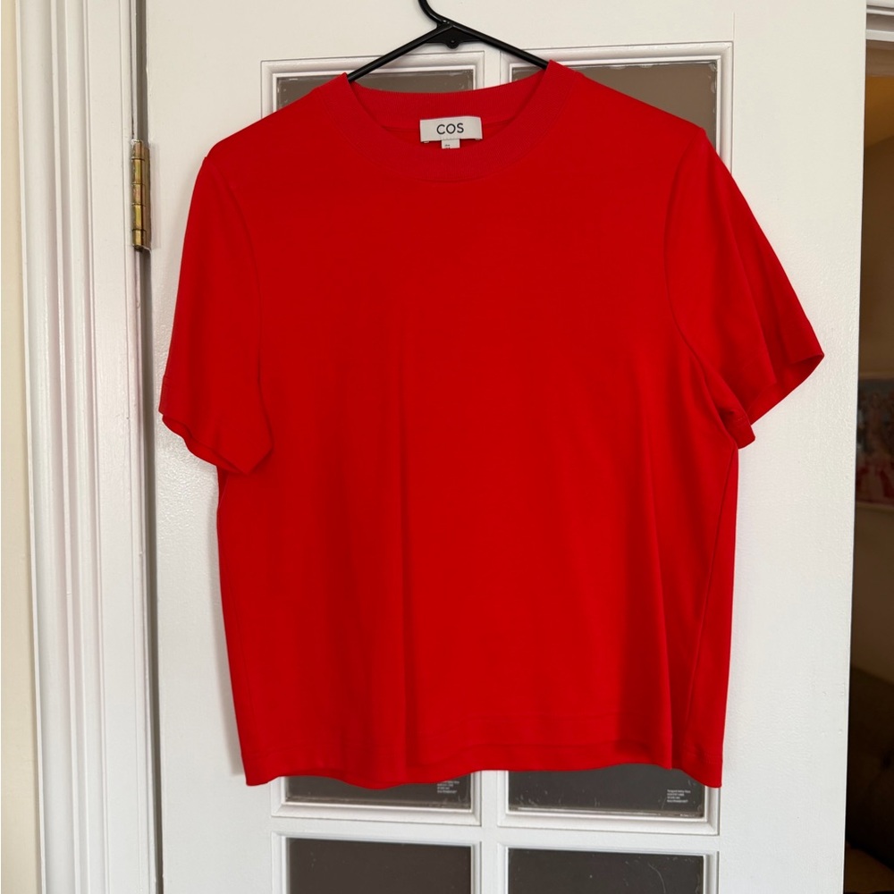 COS Clean Cut Tee (Red)